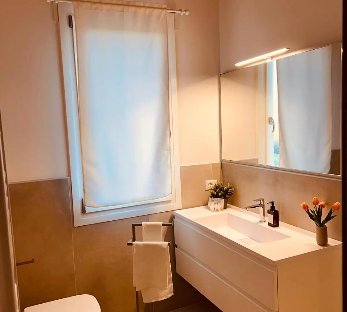 La Casa Nel Bosco Hotel Borzano Guest house